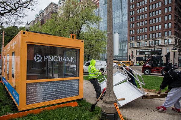 New Pop-Up Bank Branch Unique Approach to Customer Experience